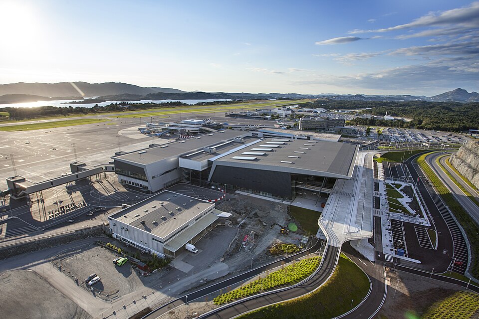 Bergen Airport, Flesland