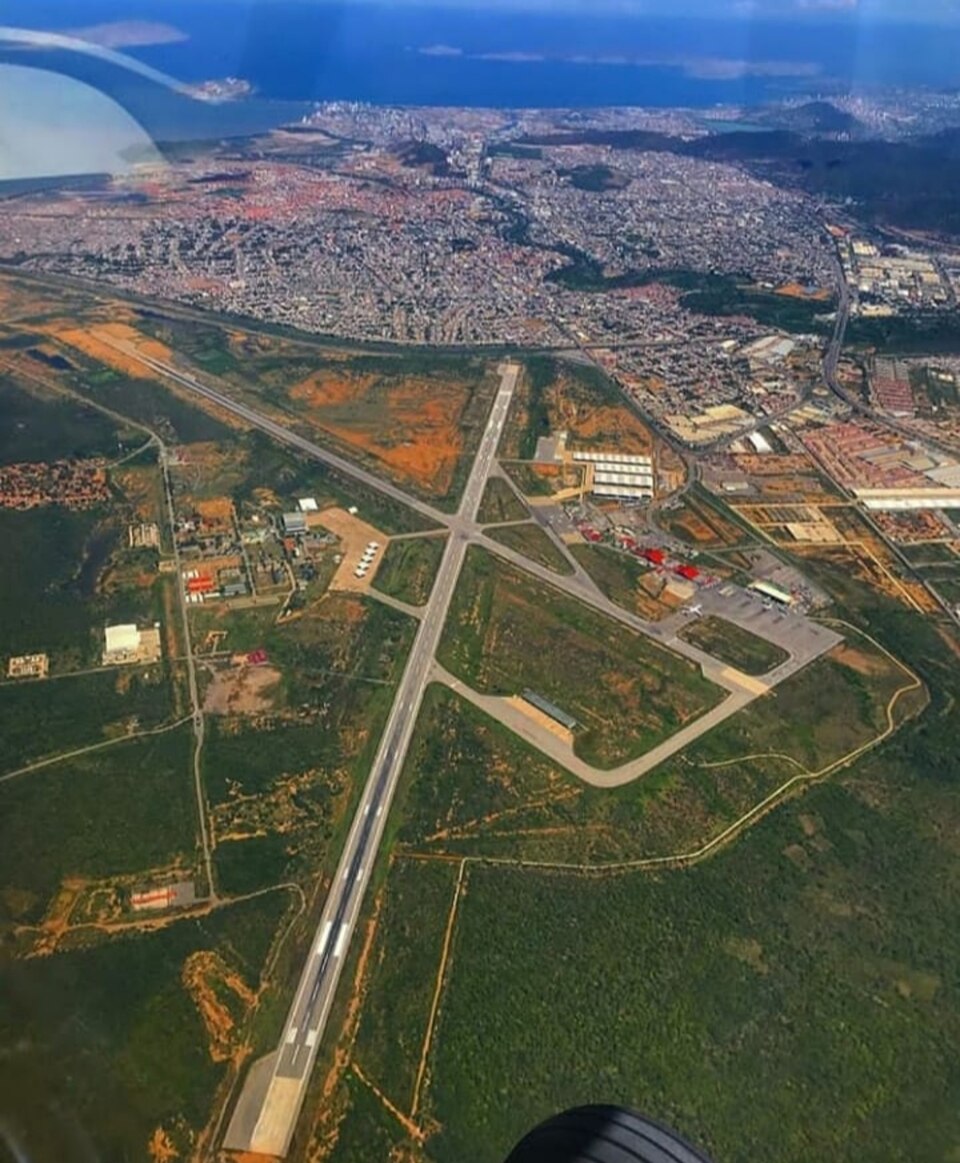 General José Antonio Anzoategui International Airport