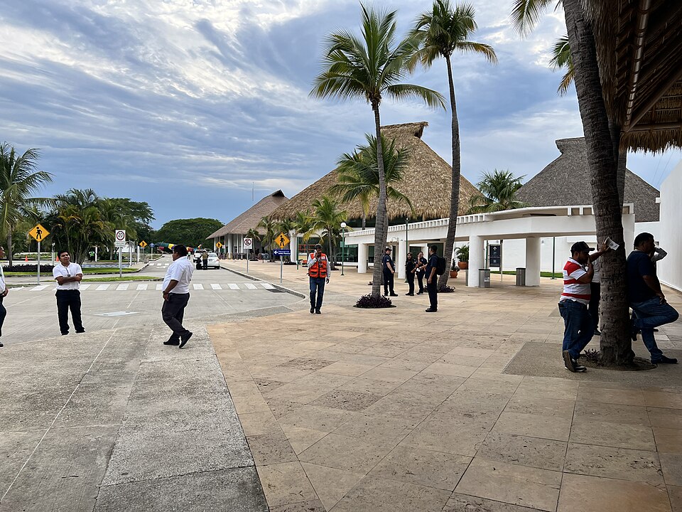 Bahías de Huatulco International Airport