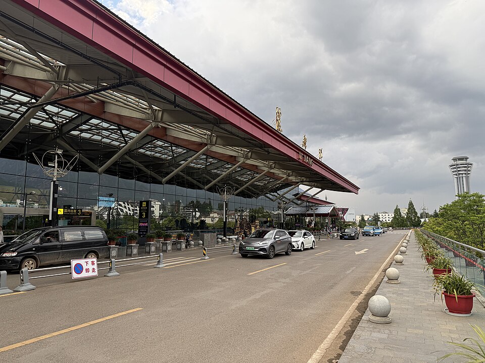 Lijiang Sanyi International Airport
