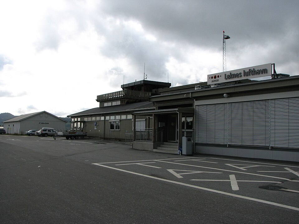 Leknes Airport
