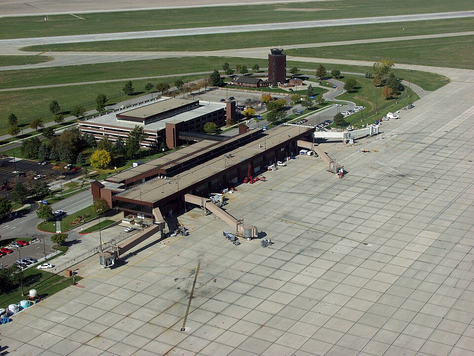 Lincoln Airport