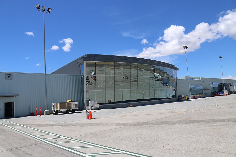 Tri Cities Airport