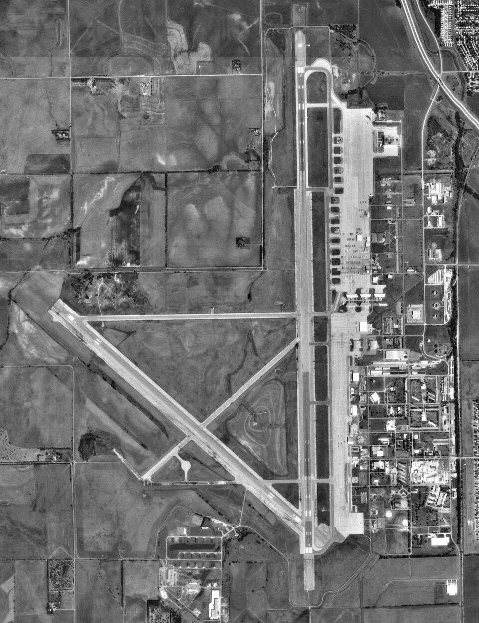 Salina Municipal Airport
