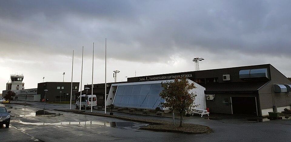 Sandnessjøen Airport, Stokka