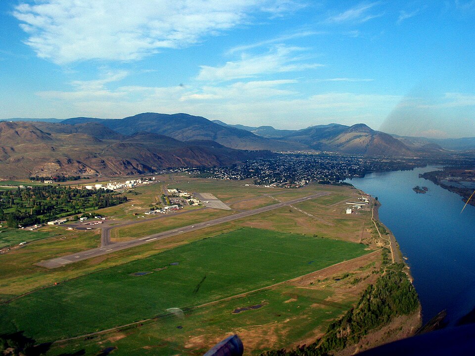 Kamloops John Moose Fulton Field Regional Airport