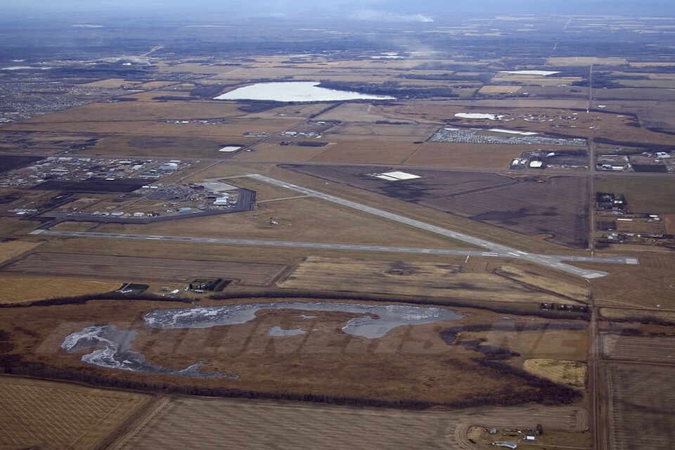 Grande Prairie Airport